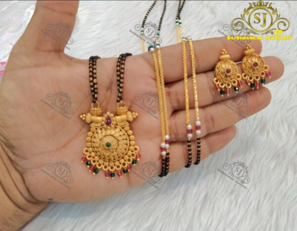 #sajshrungarjewellery#श्रृगारज्वेलरी #festival #dagine #daimaond set #americandiamond #adset #motiset #tanmani#chichpeti #tanmani #pearljewelleryset #mattvati #bajuband #choker #armlet#mangalsutra#maharashtrachae #traditional #jewellery #maharashtrian #dagine #bangdya #bangles #bangle #traditional #marathi # oxidisedms #silverms#tanmani #kashibai #bugadi #bride #marathmol #design #hipbelt #kamberpatt#marathmole #saaj #mangalsutra #belpan #chinchpeti #tanmani #puneri #putalihar #mohanmal #bormala #vajratik #vajrateek # Thanks 