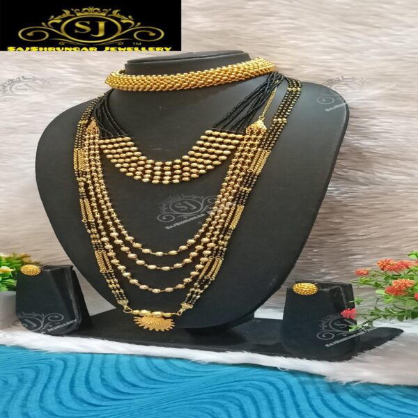 #sajshrungarjewellery#श्रृगारज्वेलरी #festival #dagine #daimaond set #americandiamond #adset #motiset #tanmani#chichpeti #tanmani #pearljewelleryset #mattvati #bajuband #choker #armlet#mangalsutra#maharashtrachae #traditional #jewellery #maharashtrian #dagine #bangdya #bangles #bangle #traditional #marathi # oxidisedms #silverms#tanmani #kashibai #bugadi #bride #marathmol #design #hipbelt #kamberpatt#marathmole #saaj #mangalsutra #belpan #chinchpeti #tanmani #puneri #putalihar #mohanmal #bormala #vajratik #vajrateek # Thanks 