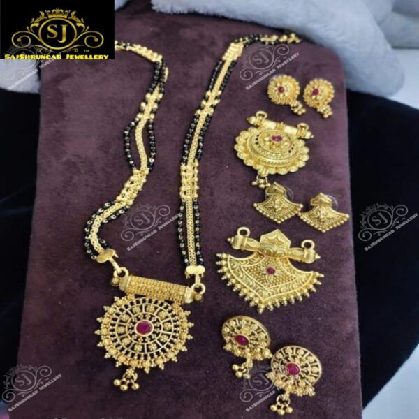 #sajshrungarjewellery#श्रृगारज्वेलरी #festival #dagine #daimaond set #americandiamond #adset #motiset #tanmani#chichpeti #tanmani #pearljewelleryset #mattvati #bajuband #choker #armlet#mangalsutra#maharashtrachae #traditional #jewellery #maharashtrian #dagine #bangdya #bangles #bangle #traditional #marathi # oxidisedms #silverms#tanmani #kashibai #bugadi #bride #marathmol #design #hipbelt #kamberpatt#marathmole #saaj #mangalsutra #belpan #chinchpeti #tanmani #puneri #putalihar #mohanmal #bormala #vajratik #vajrateek # Thanks 