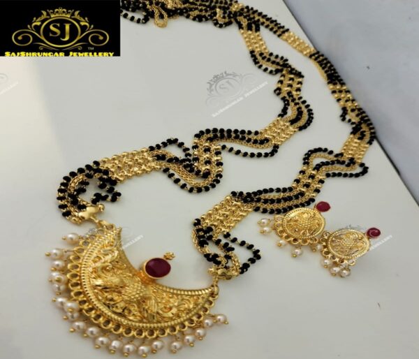 #sajshrungarjewellery#श्रृगारज्वेलरी #festival #dagine #daimaond set #americandiamond #adset #motiset #tanmani#chichpeti #tanmani #pearljewelleryset #mattvati #bajuband #choker #armlet#mangalsutra#maharashtrachae #traditional #jewellery #maharashtrian #dagine #bangdya #bangles #bangle #traditional #marathi # oxidisedms #silverms#tanmani #kashibai #bugadi #bride #marathmol #design #hipbelt #kamberpatt#marathmole #saaj #mangalsutra #belpan #chinchpeti #tanmani #puneri #putalihar #mohanmal #bormala #vajratik #vajrateek # Thanks 