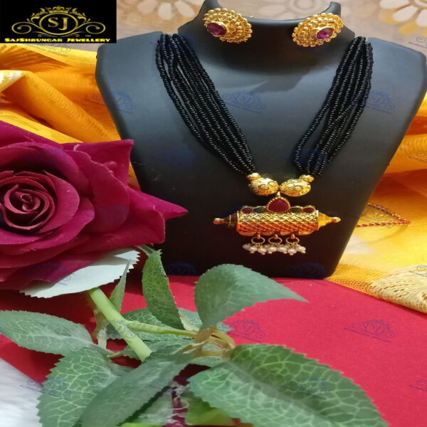 #sajshrungarjewellery#श्रृगारज्वेलरी #festival #dagine #daimaond set #americandiamond #adset #motiset #tanmani#chichpeti #tanmani #pearljewelleryset #mattvati #bajuband #choker #armlet#mangalsutra#maharashtrachae #traditional #jewellery #maharashtrian #dagine #bangdya #bangles #bangle #traditional #marathi # oxidisedms #silverms#tanmani #kashibai #bugadi #bride #marathmol #design #hipbelt #kamberpatt#marathmole #saaj #mangalsutra #belpan #chinchpeti #tanmani #puneri #putalihar #mohanmal #bormala #vajratik #vajrateek # Thanks 