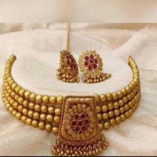 #sajshrungarjewellery#श्रृगारज्वेलरी #festival #dagine #daimaond set #americandiamond #adset #motiset #tanmani#chichpeti #tanmani #pearljewelleryset #mattvati #bajuband #choker #armlet#mangalsutra#maharashtrachae #traditional #jewellery #maharashtrian #dagine #bangdya #bangles #bangle #traditional #marathi # oxidisedms #silverms#tanmani #kashibai #bugadi #bride #marathmol #design #hipbelt #kamberpatt#marathmole #saaj #mangalsutra #belpan #chinchpeti #tanmani #puneri #putalihar #mohanmal #bormala #vajratik #vajrateek # Thanks 