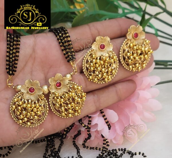 #sajshrungarjewellery#श्रृगारज्वेलरी #festival #dagine #daimaond set #americandiamond #adset #motiset #tanmani#chichpeti #tanmani #pearljewelleryset #mattvati #mangalsutra#maharashtrachae #traditional #jewellery #maharashtrian #dagine #bangdya #bangles #bangle #traditional #marathi # #tanmani #kashibai #bugadi #bride #marathmol #design #marathmole #saaj #mangalsutra #belpan #chinchpeti #tanmani #puneri #putalihar #mohanmal #bormala #vajratik #vajrateek # Thanks 